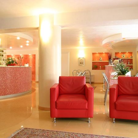 Hotel Bahama Rimini Esterno foto