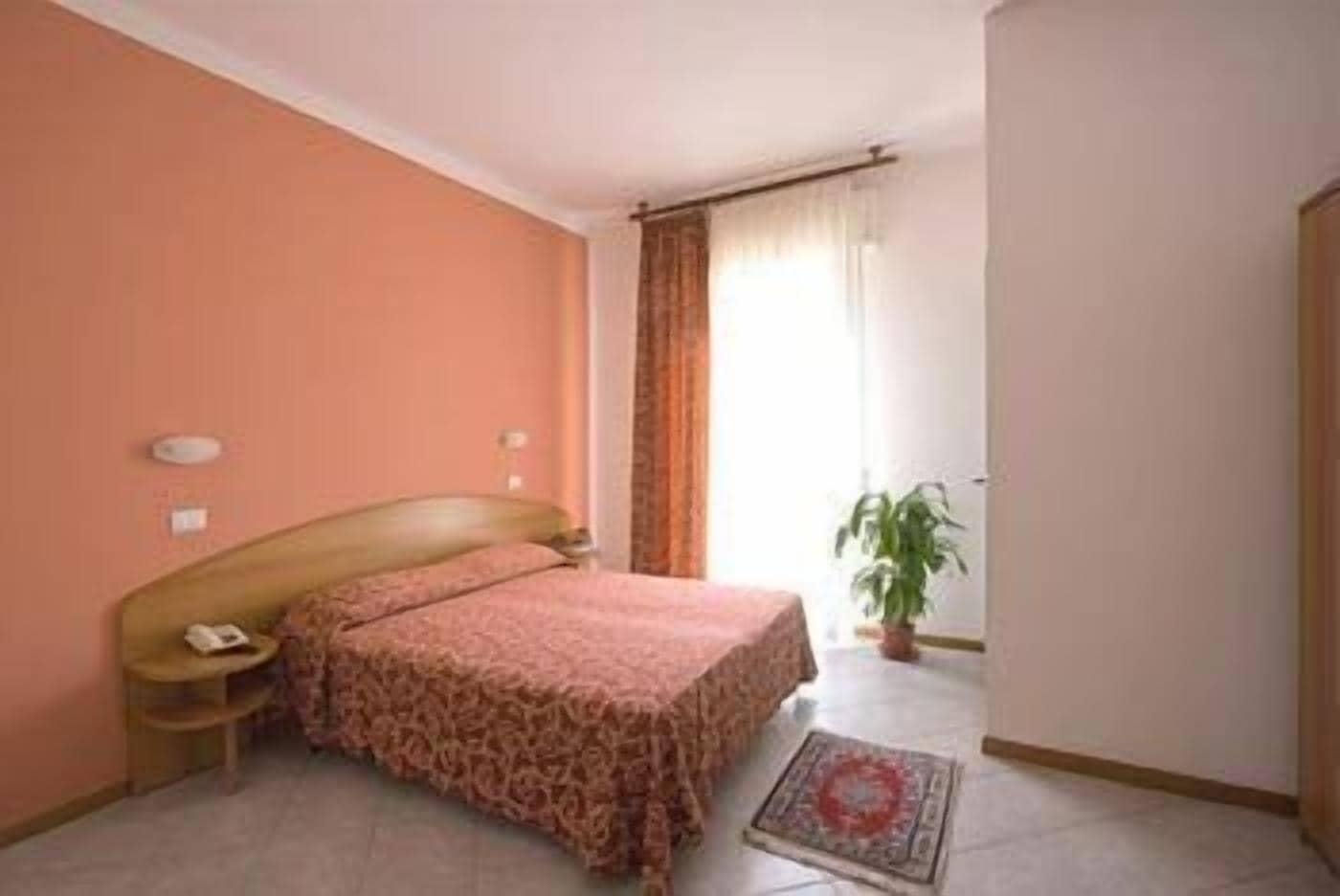 Hotel Bahama Rimini Esterno foto