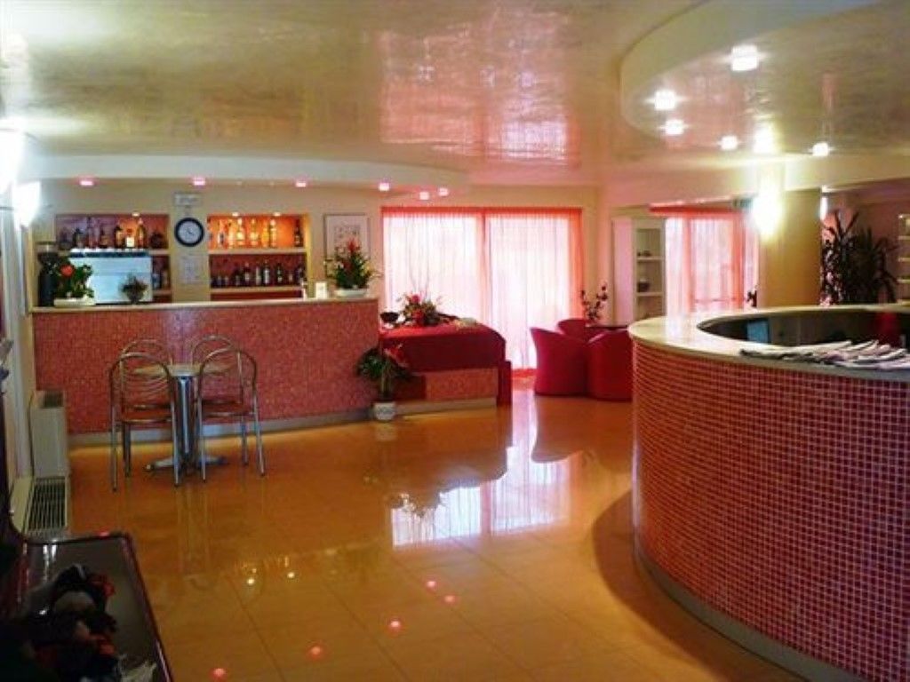 Hotel Bahama Rimini Esterno foto